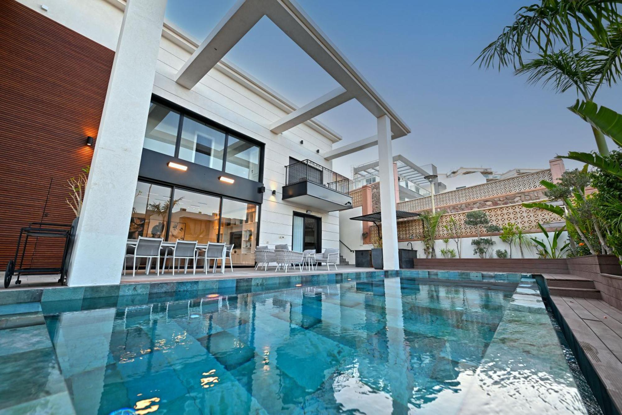 Villa Six Eilat Exteriör bild